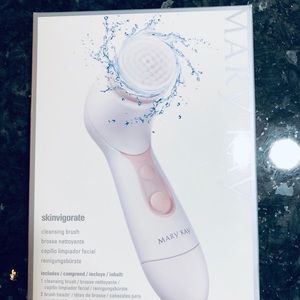 Mary Kay Cleansing Brush
